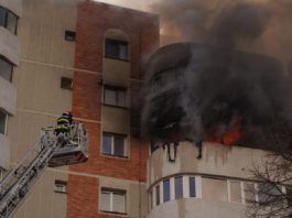 Procurorii militari anchetează intervenția pompierilor la incendiul din Constanța