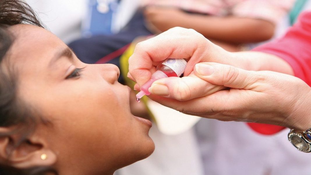 Unor copii din India li s-a dat dezinfectant de mâini în loc de vaccin antipolio