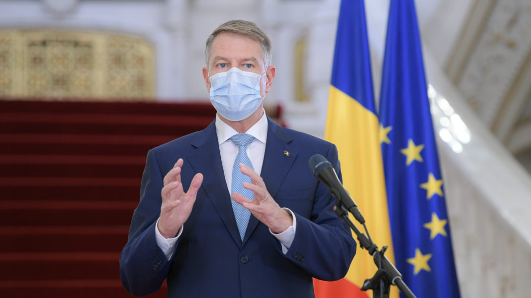 Legea care elimină pensiile speciale ale parlamentarilor, promulgată de Klaus Iohannis