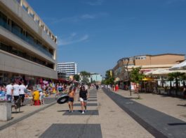 Turist nemulțumit de cazarea la un hotel din Mamaia, despăgubit în instanță