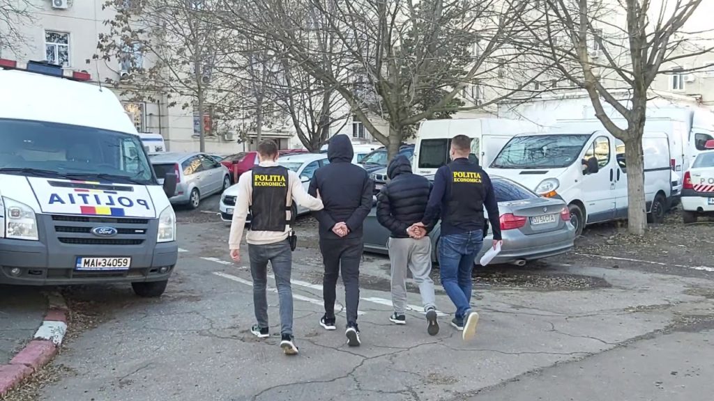 Dolj: Reținuți pentru contrabandă cu țigări