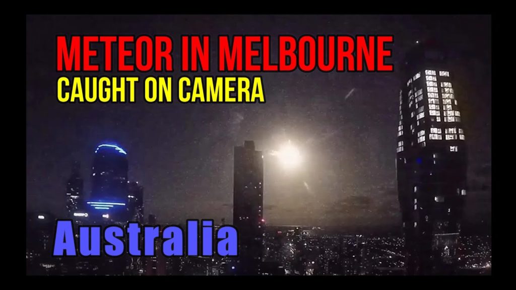 Imagini inedite! Explozie de lumină deasupra orașului Melbourne