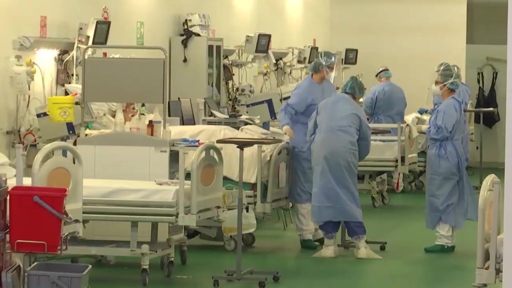 51 de cazuri noi de COVID-19 în România