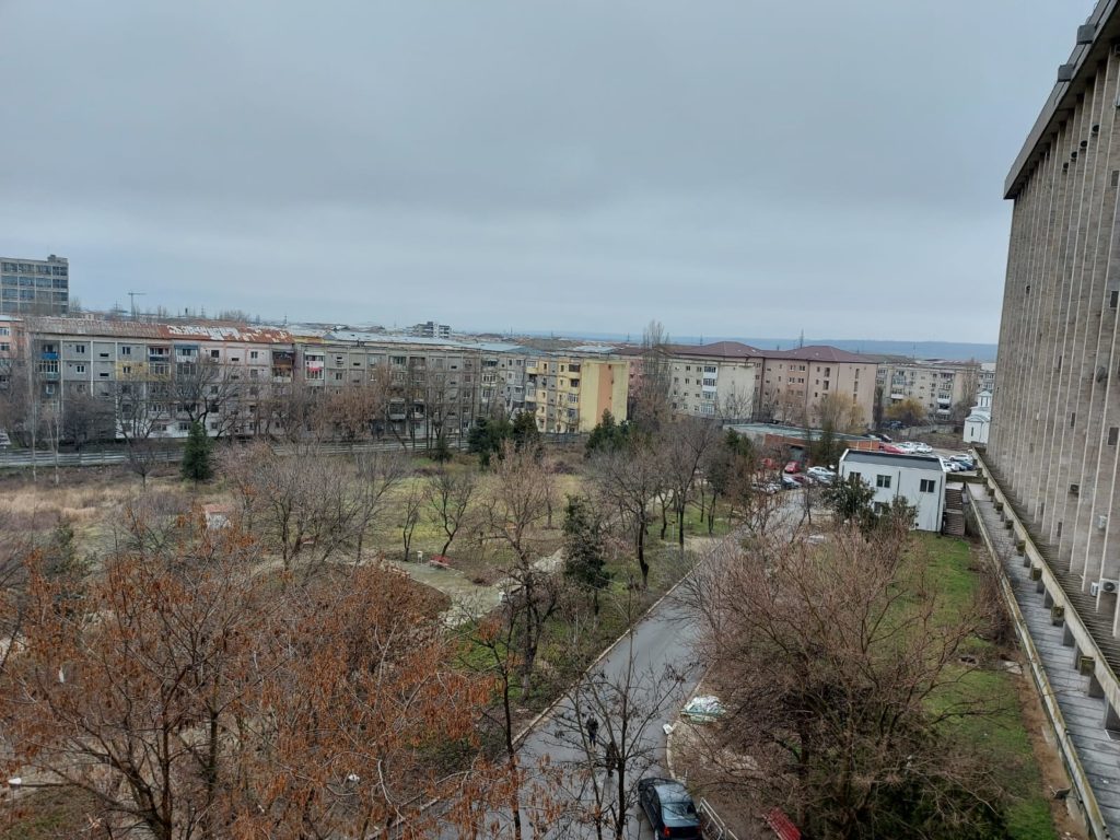 Centru de pregătire pentru studenţi şi rezidenţi, în curtea SJU Craiova