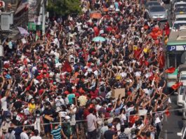 Se intensifică protestele în Myanmar împotriva loviturii de stat