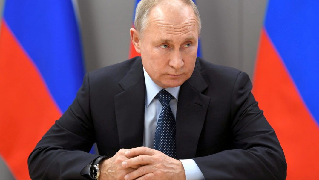 Putin nu vrea să se vaccineze public anti-COVID