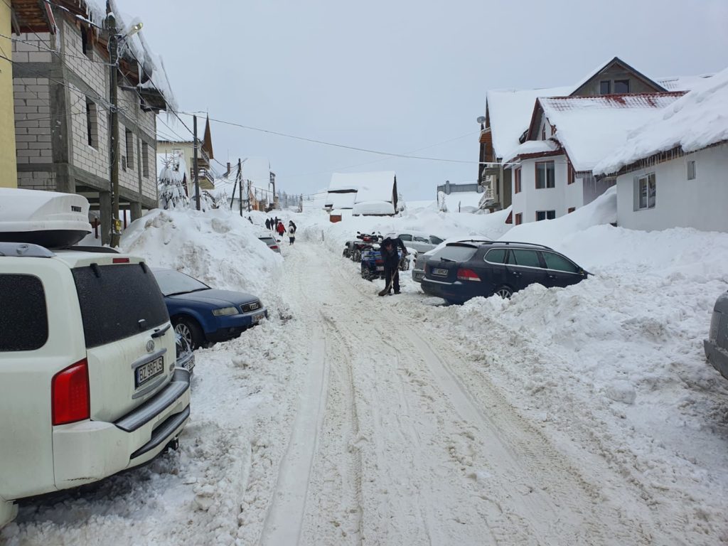 Gorj: Muncă „la negru” la două pensiuni din Rânca
