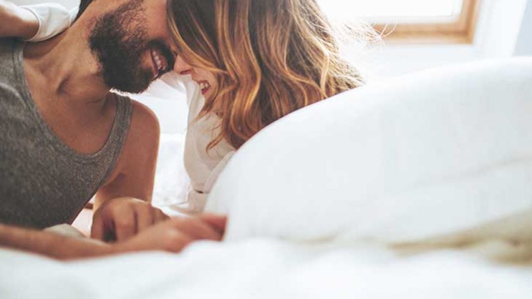 Nemții se bucură de o viață sexuală mai bună datorită pandemiei