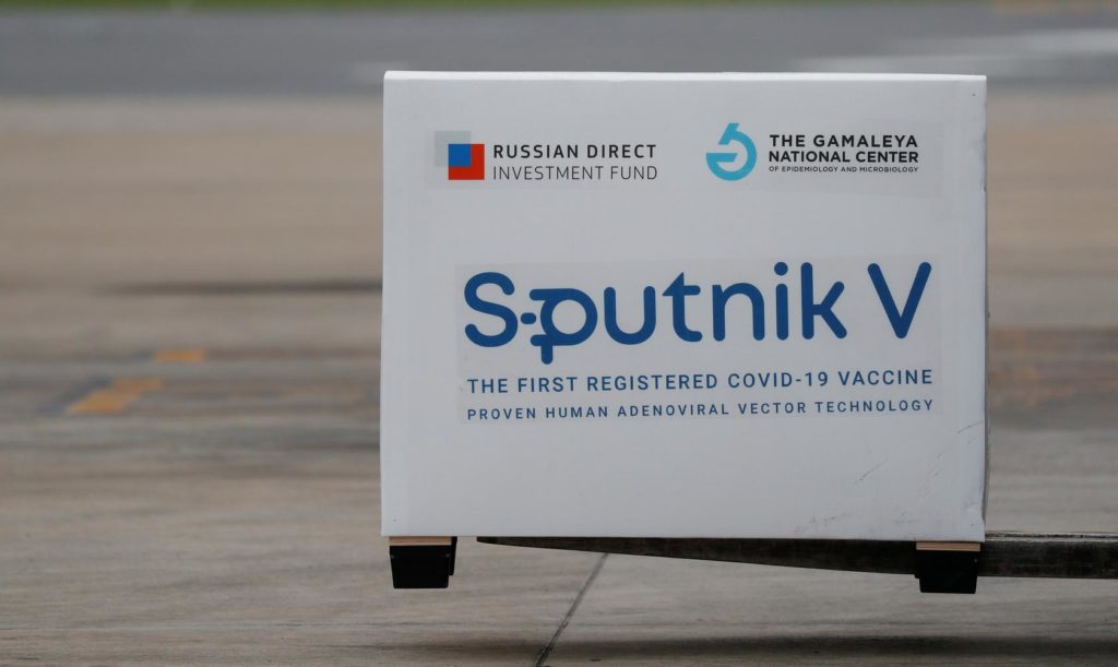 Vaccinul Sputnik V nu va disponibil în UE până cel mai devreme în mai