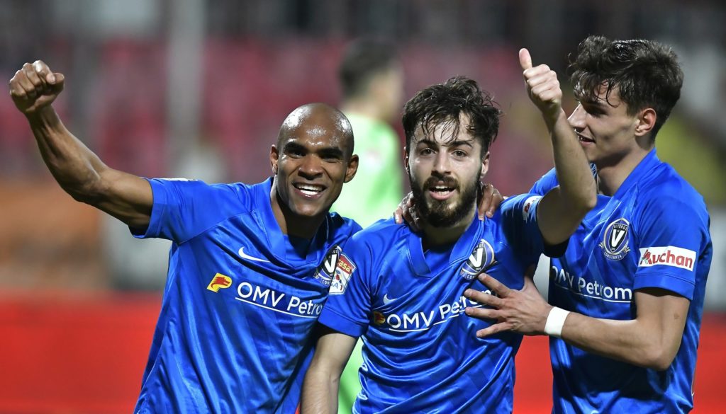 Liga 1 / Ce umilință! Dinamo, făcută „KO“ de Viitorul, chiar în „Groapă“