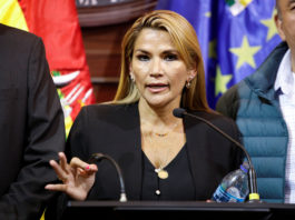 Bolivia: Procuratura ordonă arestarea fostei preşedinte interimare Jeanine Anez
