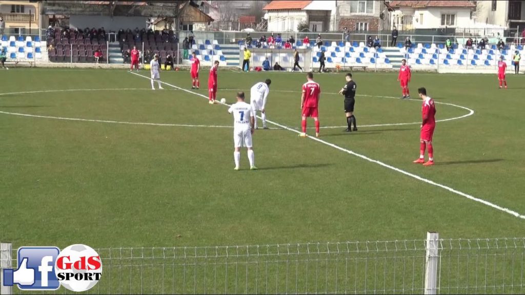 Liga 3 / CSO Filiași a făcut-o KO pe Flacăra Moreni în prima repriză. Mai greu în a doua