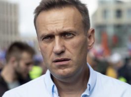 Aleksei Navalnîi, obligat de un tribunal să îi achite despăgubiri unui apropiat al lui Putin