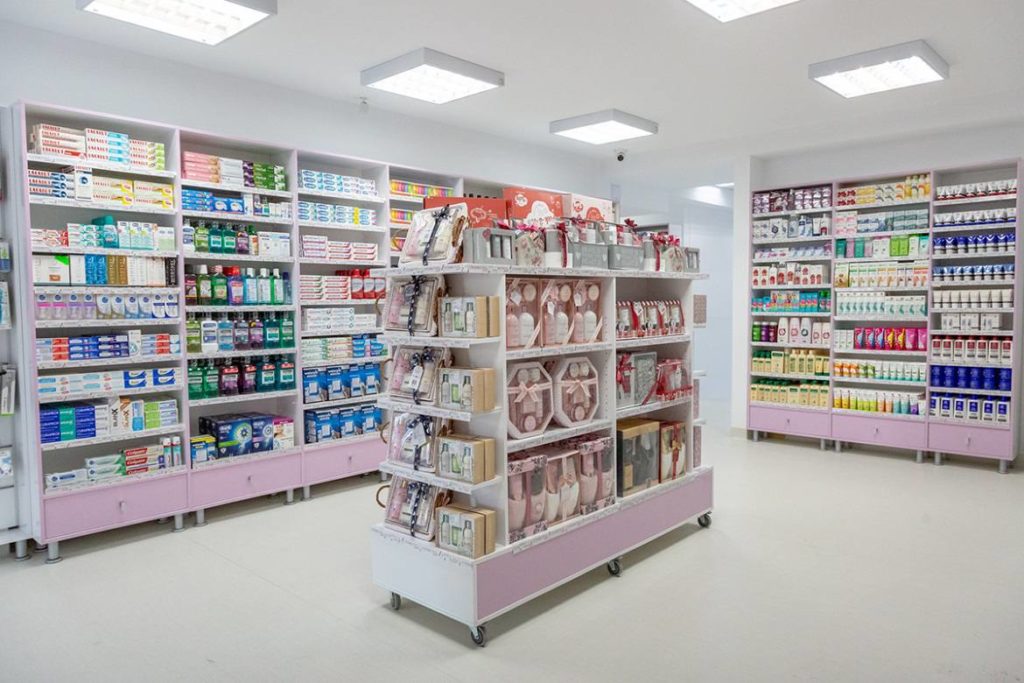 Tâlhărie la o farmacie din Craiova