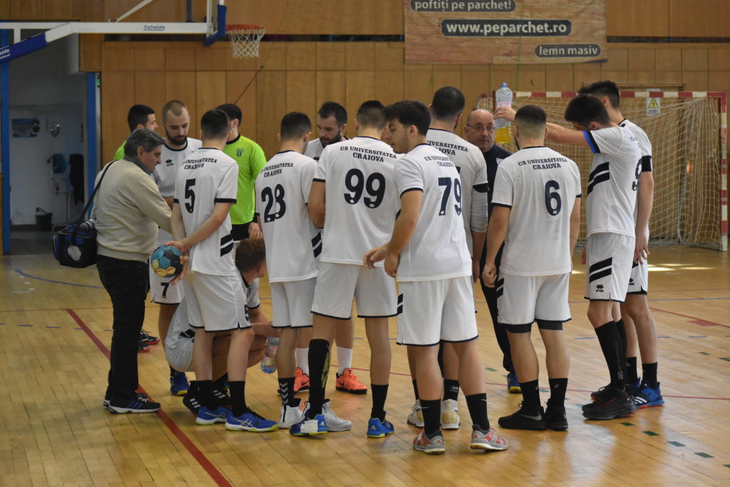 Lecţie de handbal! Universitatea Craiova a „dat de pământ“ cu CNOPJ Bucureşti