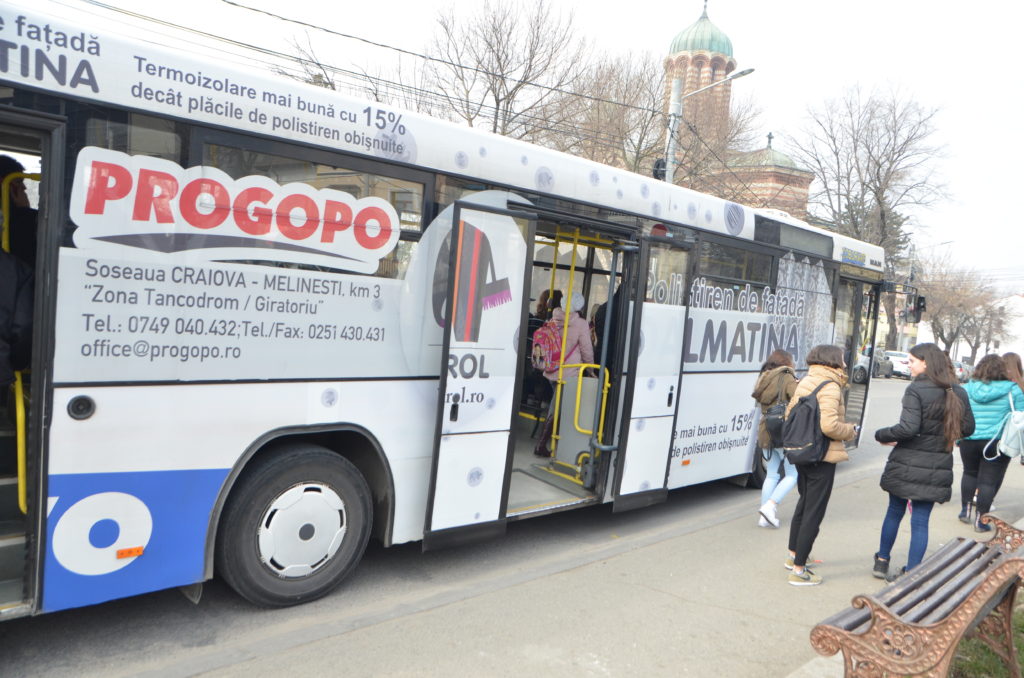 Patru trasee noi destinate transportului școlar din Craiova