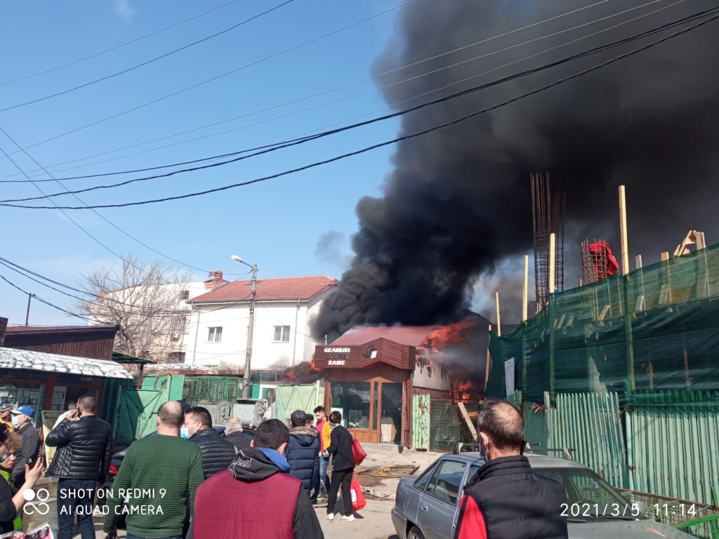 Craiova: Cauza probabilă a incendiului din Piața Centrală