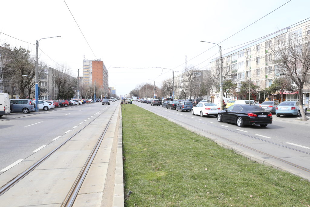 Adio funerare, piese auto şi magazine second-hand pe Calea Bucureşti!