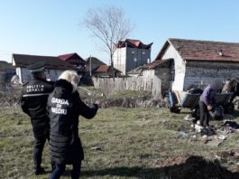 O nouă căruță cu gunoi a fost confiscată, astăzi, în Craiova, după ce proprietarul acesteia intenționa să arunce gunoi pe domeniul public