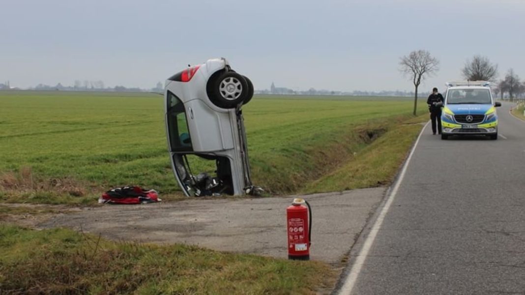 Șoferiță de 81 de ani, implicată într-un accident care i-a uimit și pe polițiști