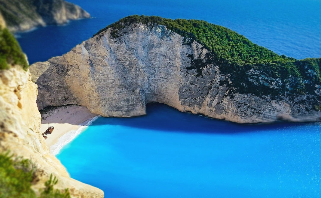 Grecia își deschide sezonul turistic în luna mai