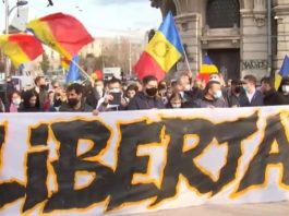 Live VIDEO: Proteste faţă de noile restricţii impuse de autorităţi, în Capitală și în mai multe orașe