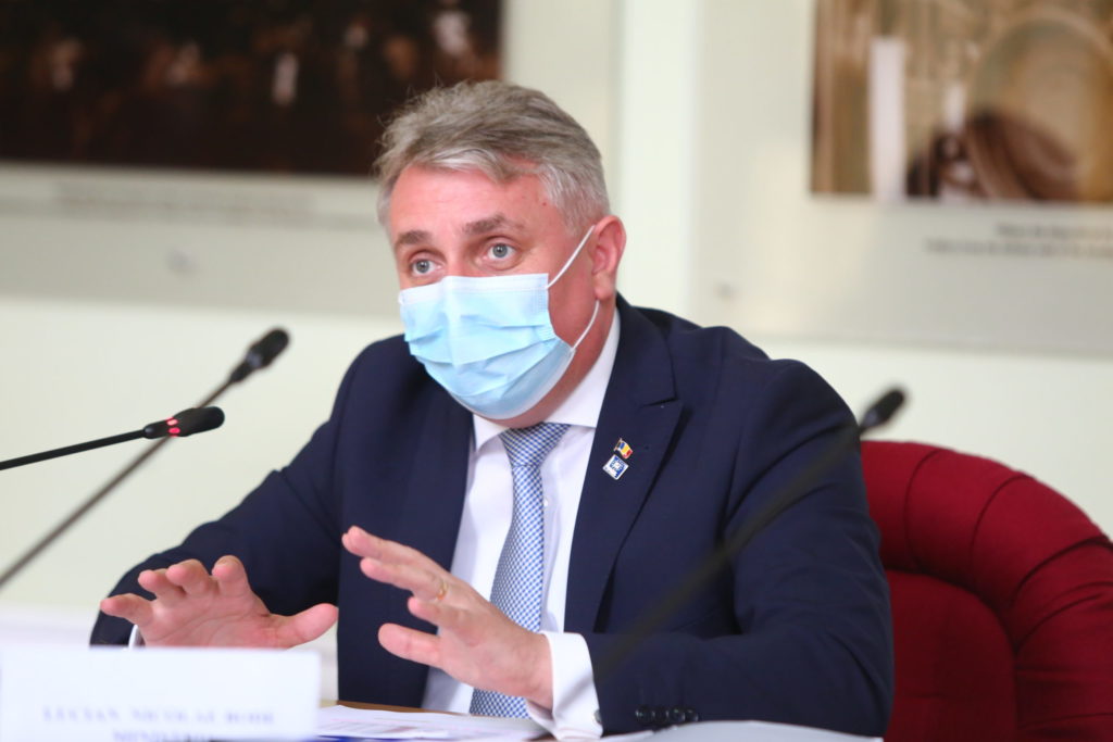 Ministrul de Interne, nemulţumit de publicarea datelor defalcate despre vaccinare