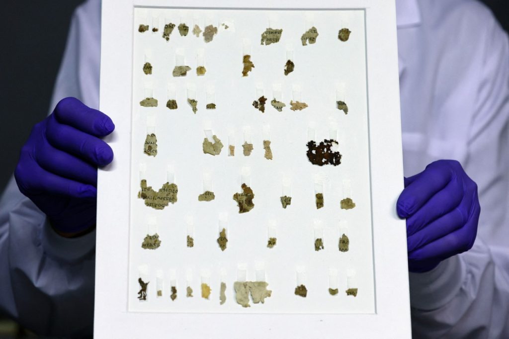Arheologii au descoperit un nou manuscris biblic la Marea Moartă