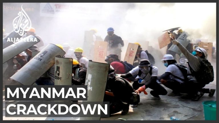 (VIDEO): Cel puțin 18 protestatari au fost uciși în Myanmar