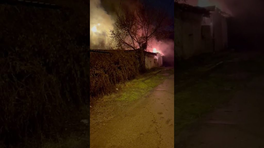 VIDEO: Incendiu în Piața Chiriac din Craiova. O persoană a ajuns la spital