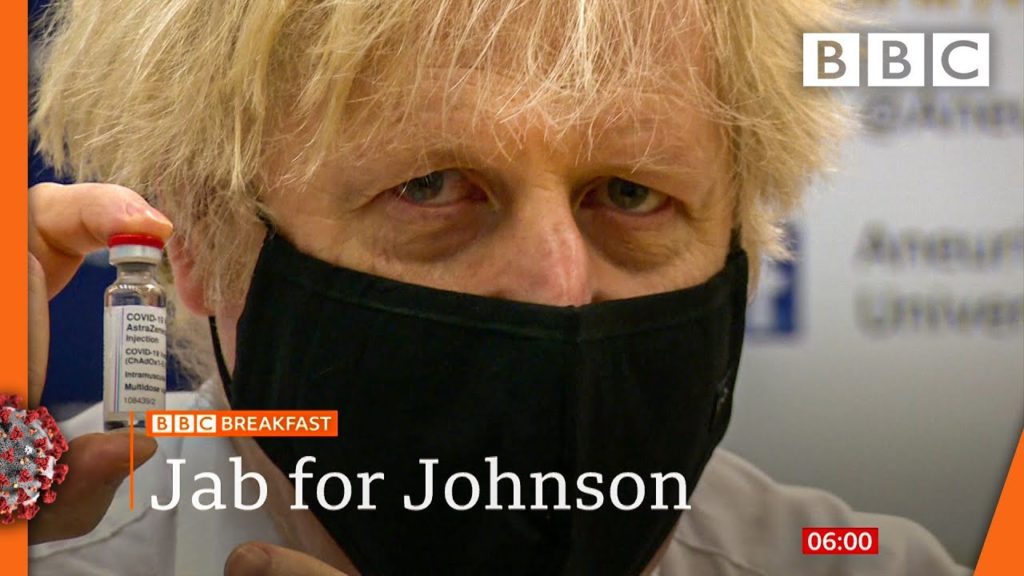 VIDEO: Boris Johnson se va vaccina cu AstraZeneca