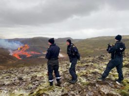 Un vulcan din Islanda, aflat în plin proces de erupție, a devenit atracție turistică și a revenit la viaţă după o pauză de opt secole