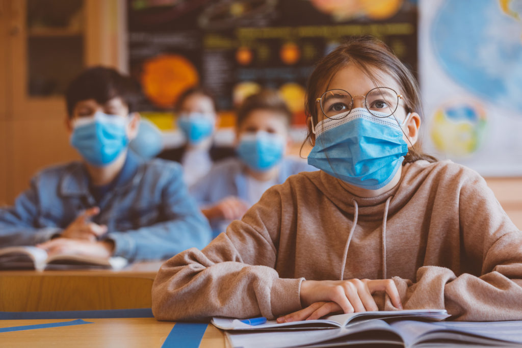 Gorj: Trei cazuri noi de coronavirus în școli