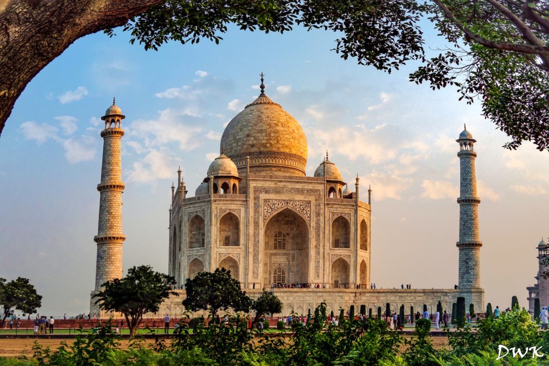 Taj Mahal, închis temporar din cauza unei alerte cu bombă
