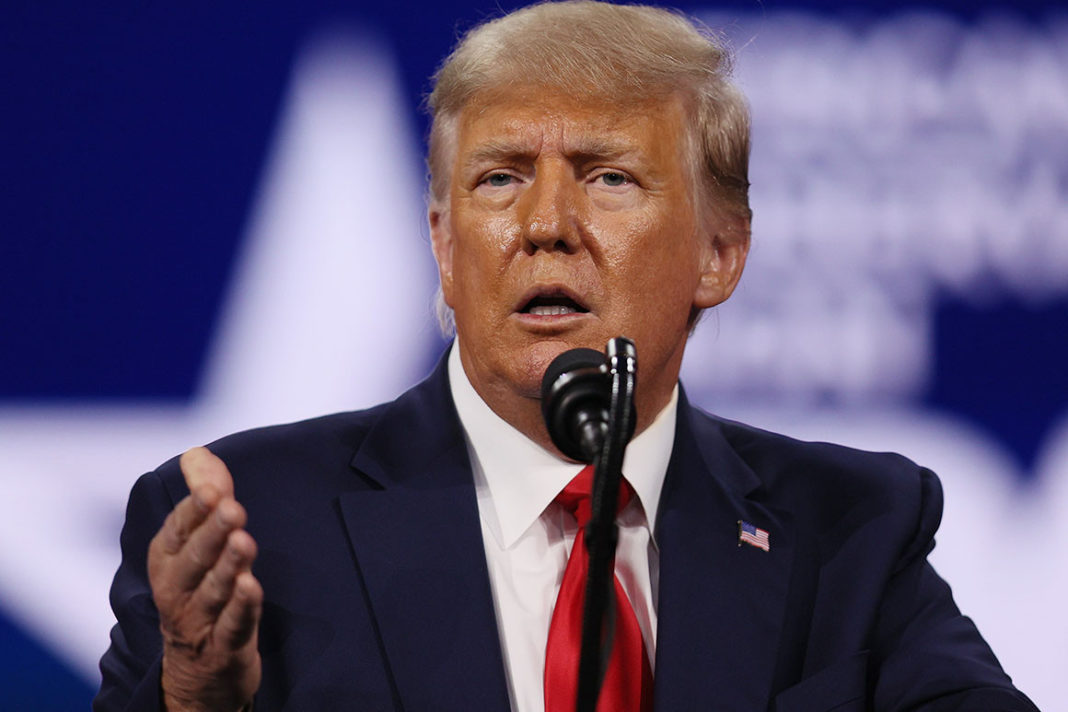 Trump le recomandă americanilor să se vaccineze împotriva Covid-19