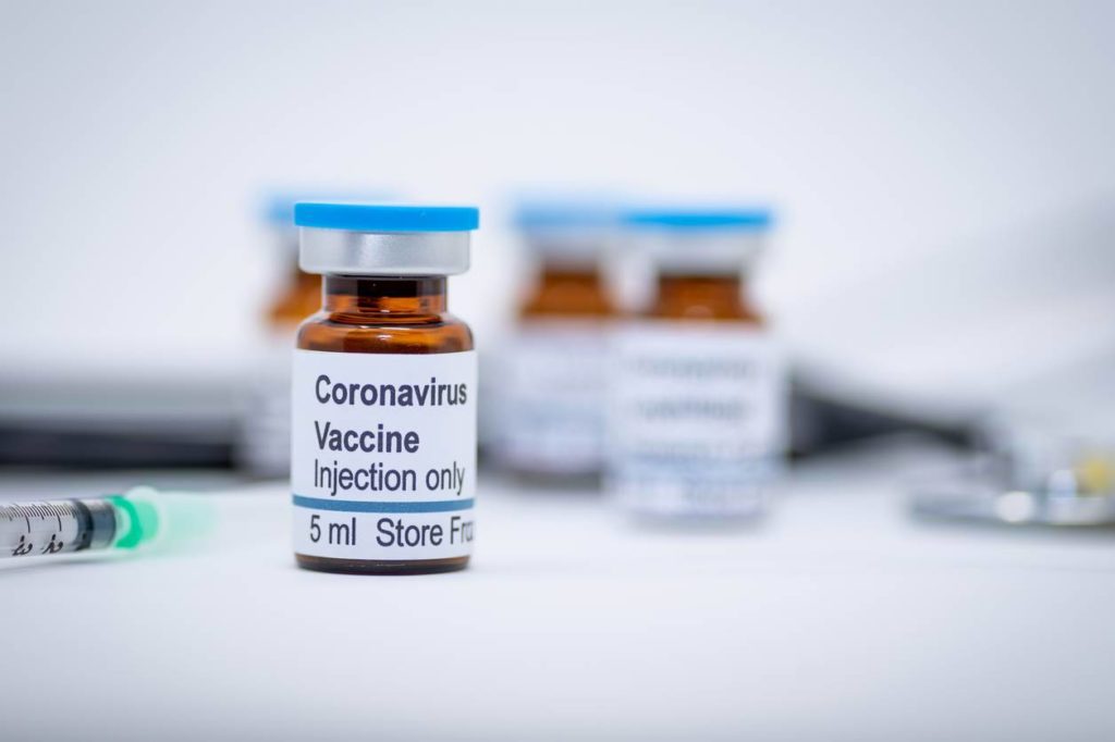 Vaccinuri anti-Covid, vândute pe Darknet cu  până la 1.200 de dolari doza