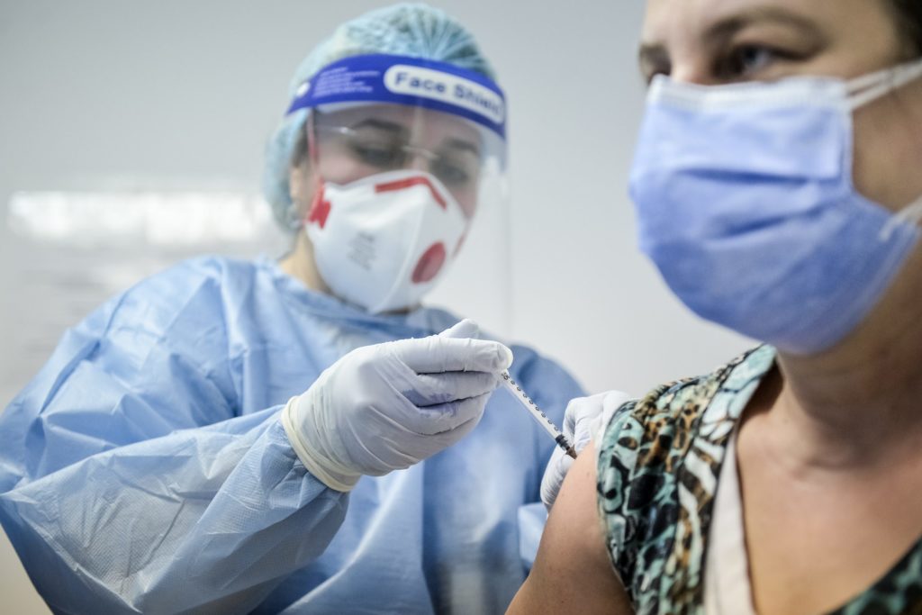 Aproape 60.000 de persoane vaccinate anti-Covid, în ultimele 24 de ore, în România