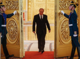 Putin a primit prin lege dreptul la încă două mandate de preşedinte