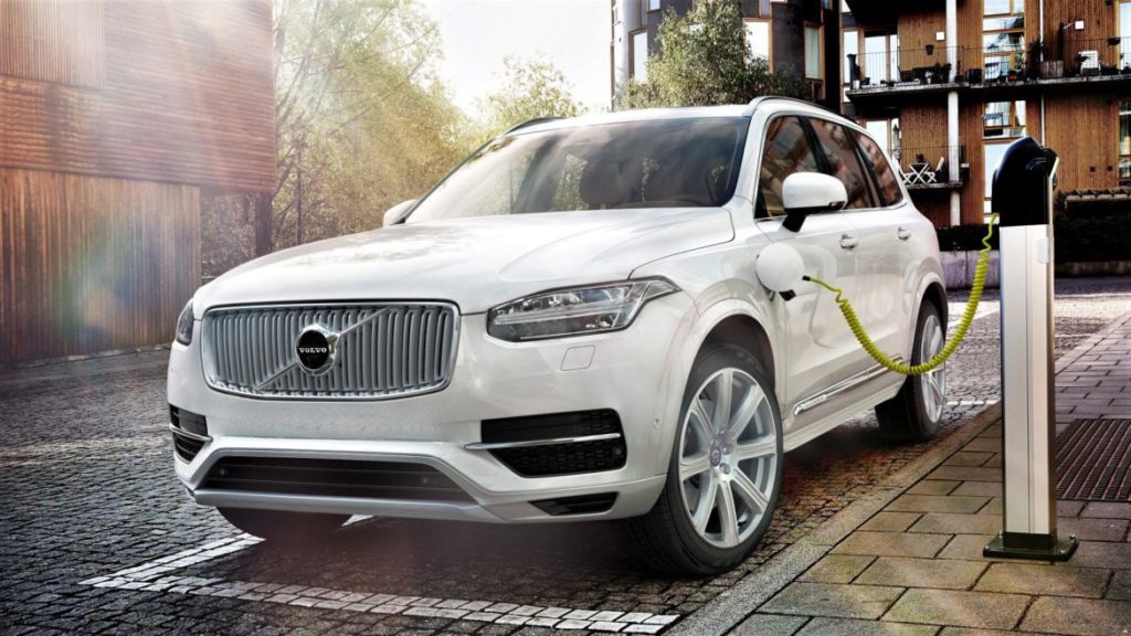 Volvo spune că va produce doar mașini full-electrice