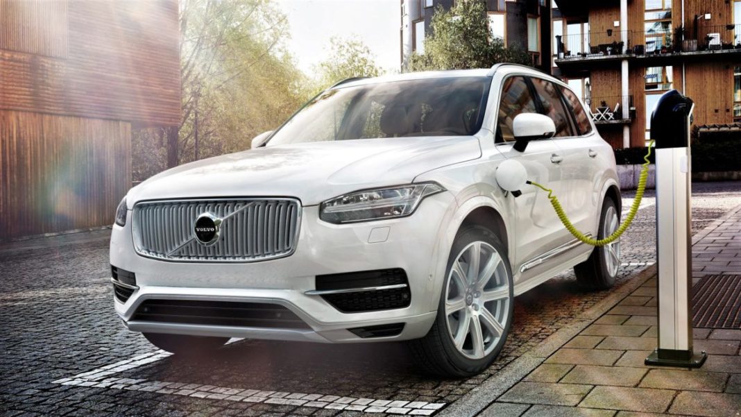 Volvo spune că va produce doar mașini full-electrice
