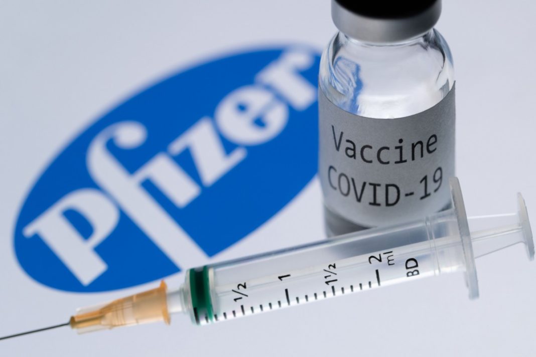 Ministerul Sănătății cumpără 4,2 milioane de doze suplimentare de vaccin produs de Pfizer