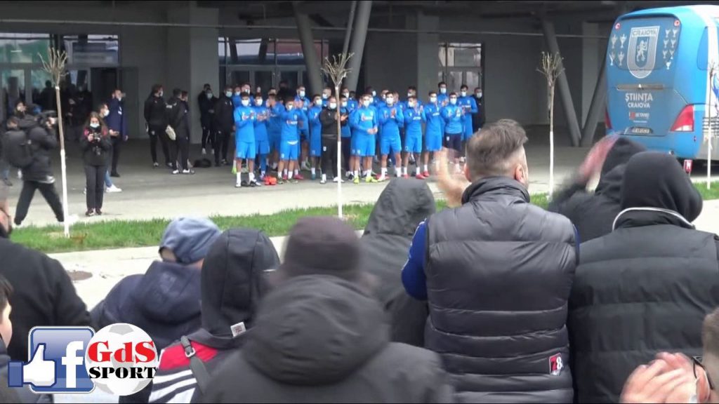 „U“ Craiova – FCSB / Suporterii Științei au încurajat „leii“ după ultimul antrenament