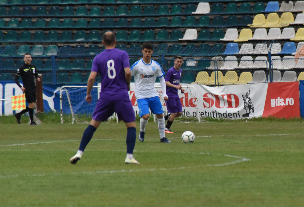 Liga 3 / Universitatea II Craiova a pierdut și cu Vedița. Trică, Stoican și Papură, în tribune