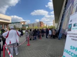 (VIDEO) Coadă la deschiderea Maratonului Vaccinării de la Timișoara