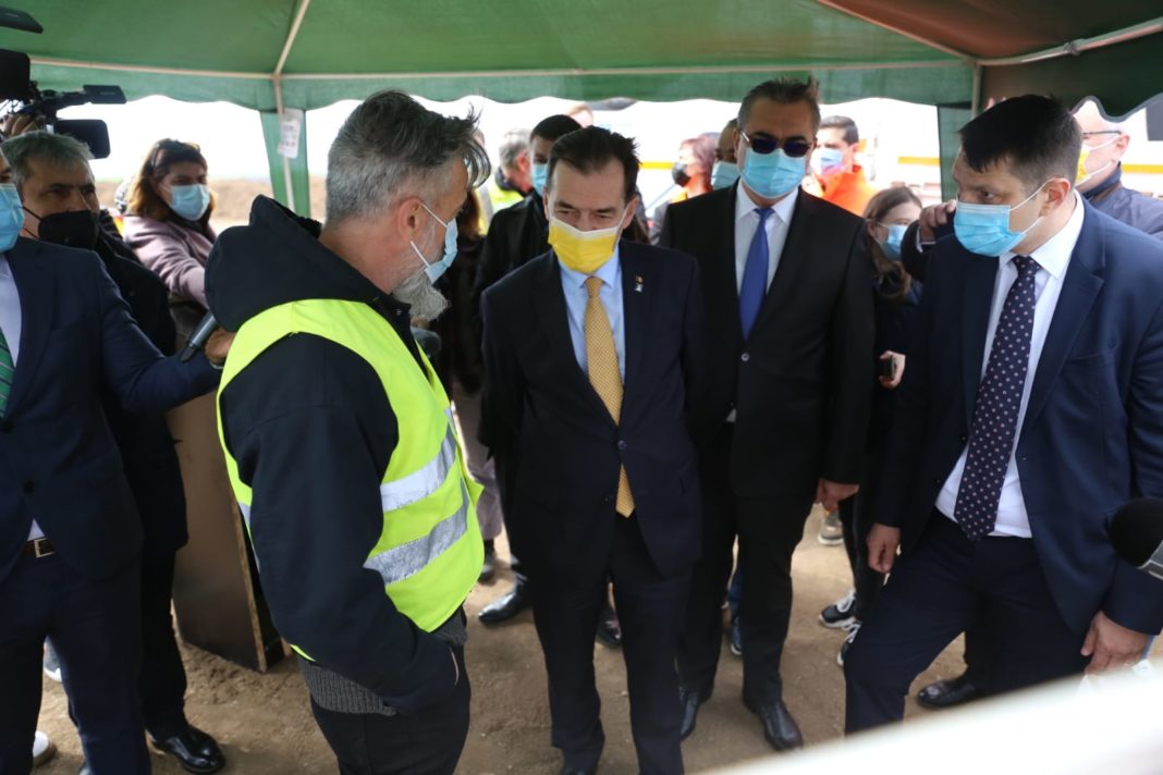 Criză de muncitori pe șantierul Drumului Expres