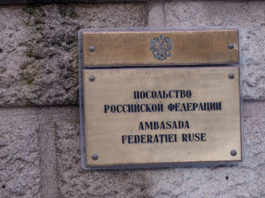 Un oficial din Ambasada Rusiei la București, acuzat de spionaj, expulzat din România