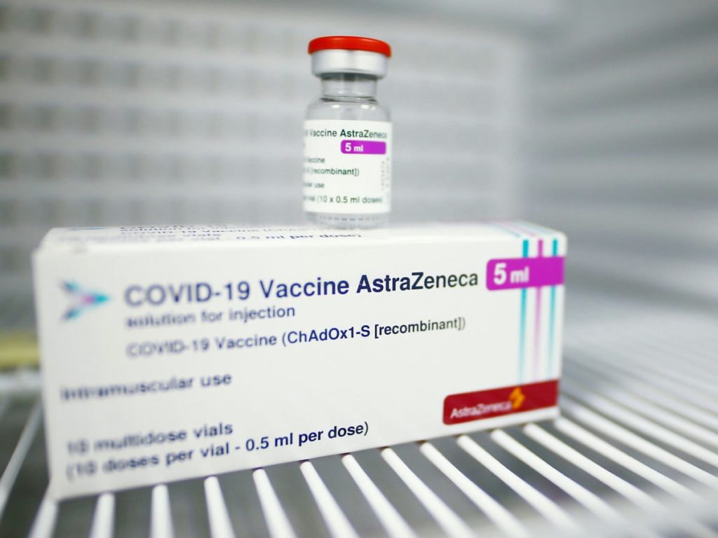 432.000 de doze de vaccin AstraZeneca vor ajunge vineri în România