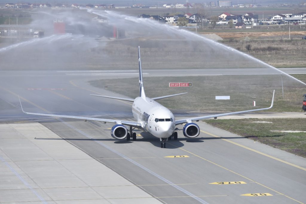 Astăzi, prima cursă de vacanţă de pe Aeroportul Craiova