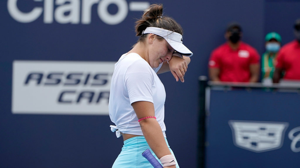 O urmăreşte ghinionul! Bianca Andreescu, testată pozitiv, va rata turneul de la Madrid