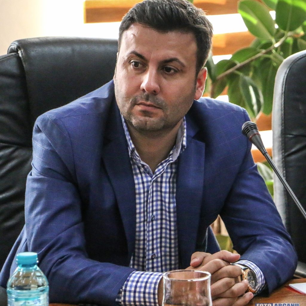 Judecătoria Sectorului 5 a dispus arest la domiciliu pentru directorul de la Drumuri și Poduri Craiova